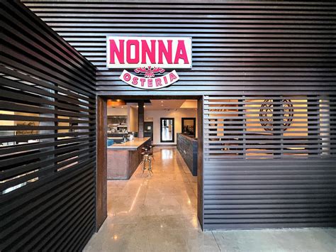 Dishes of Italian cuisine can be ordered at this bar. . Nonna 1604